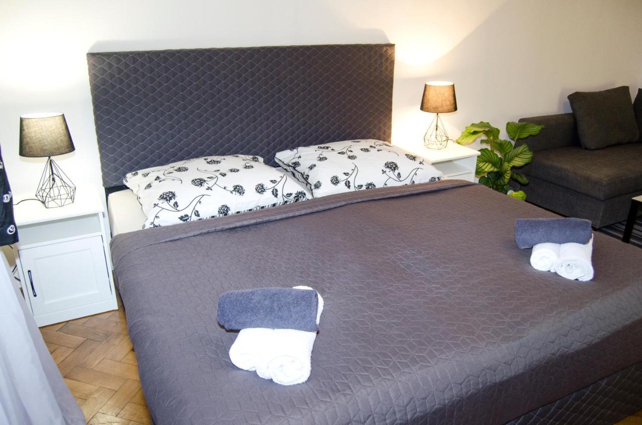 Exlusive Apartment Paris Style Prague Luaran gambar